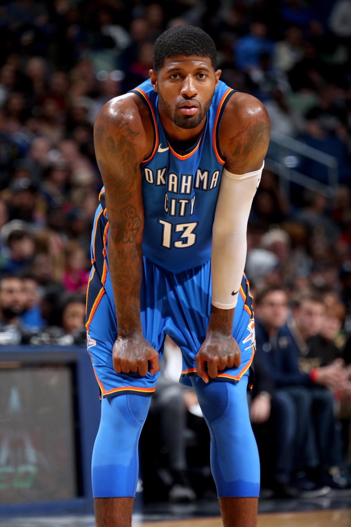 乔治30分领先快船击败湖人的简单介绍