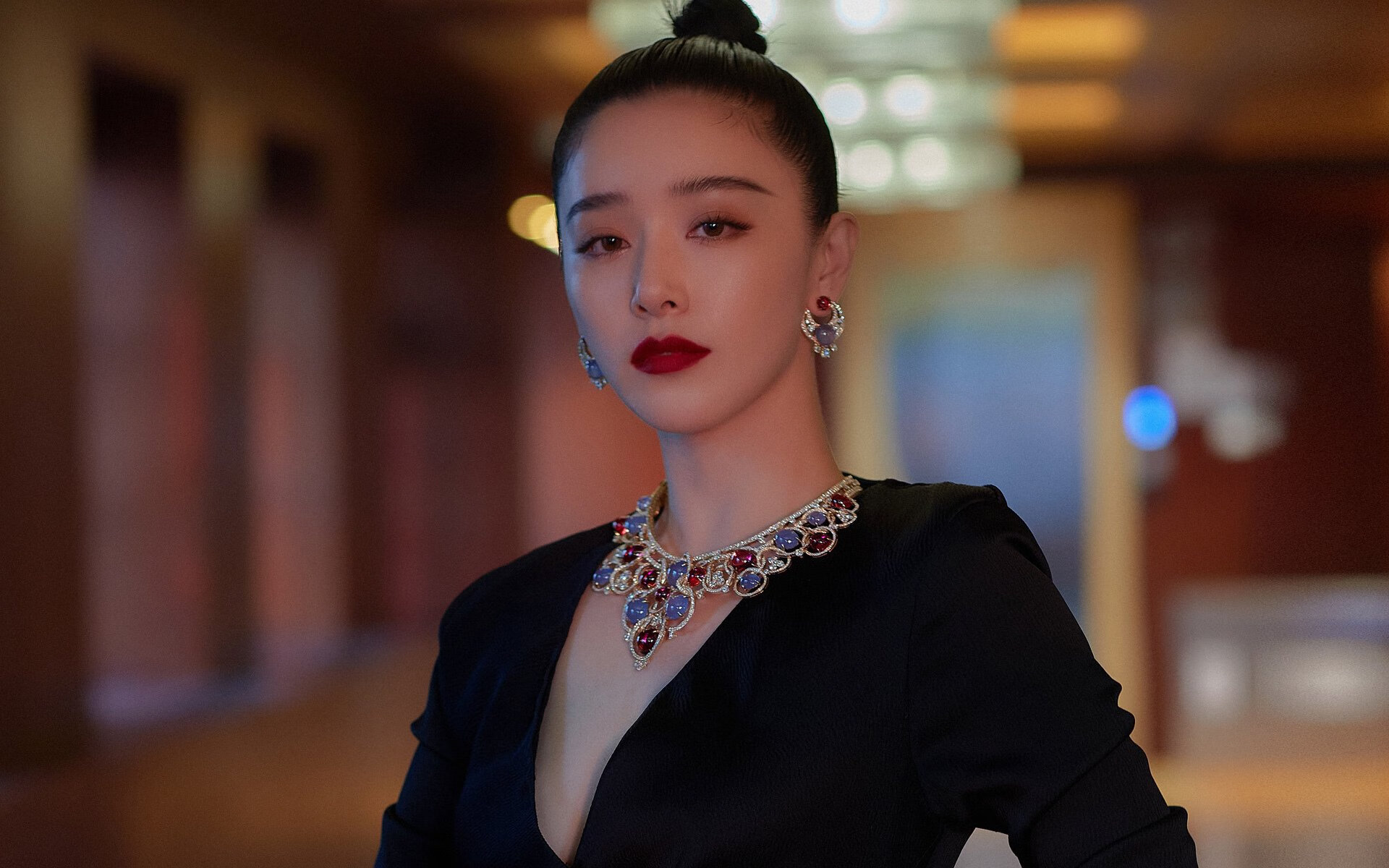 巅峰对决的战术交响曲,从伊比利亚绿茵到北美硬木的永恒较量